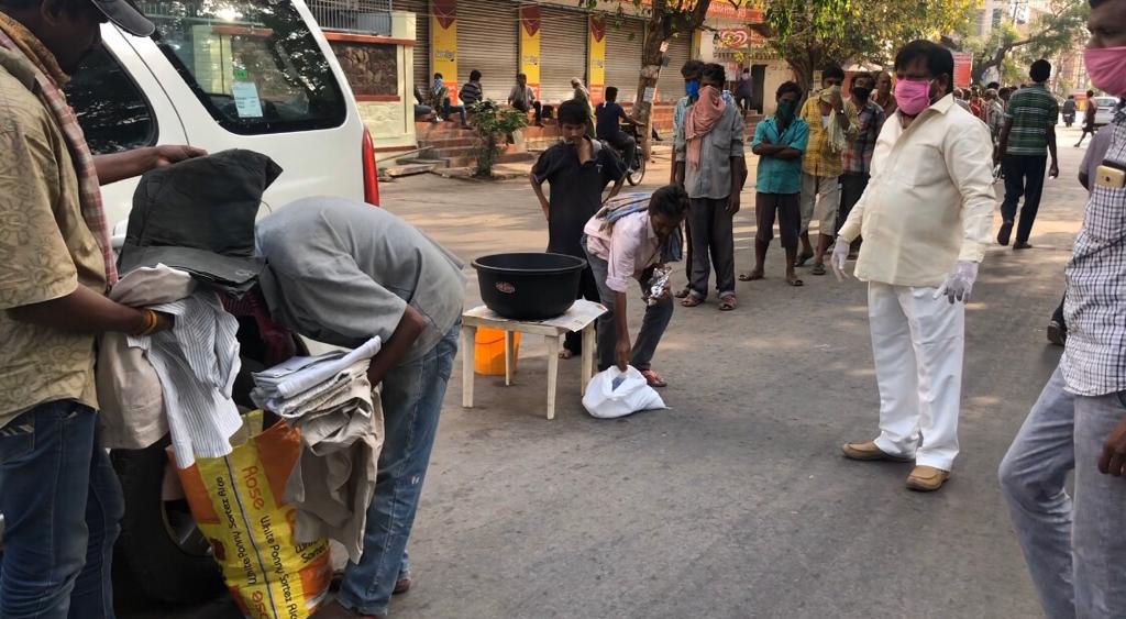 SRAM & MRAM Group, Distributes Groceries & Clothes across India